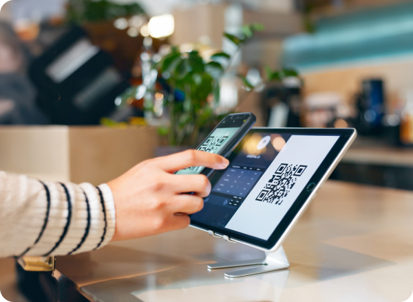 Omnichannel Payment Hub 1 mask group